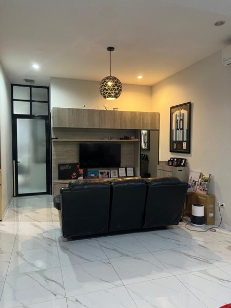Rumah Dijual di Cluster Taman Beverly Lippo Cikarang